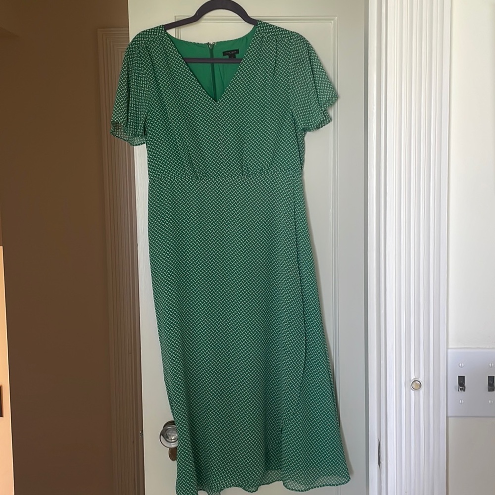 Barely used Ann Taylor Green dress size 8